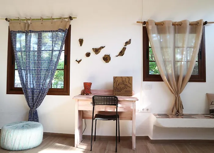 La Casa Encantada Del Bosque