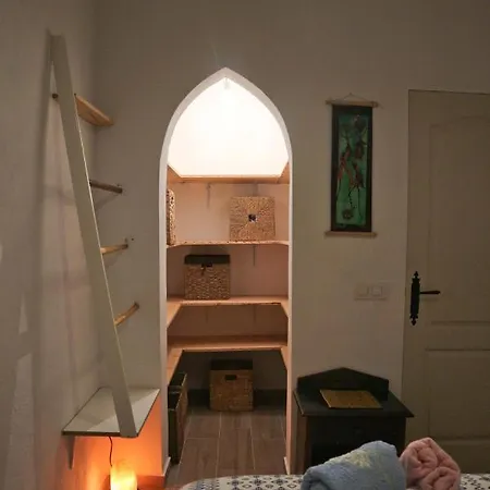 La Casa Encantada Del Bosque *